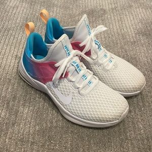 Nike Air Max Bell TR 2 size 6.5